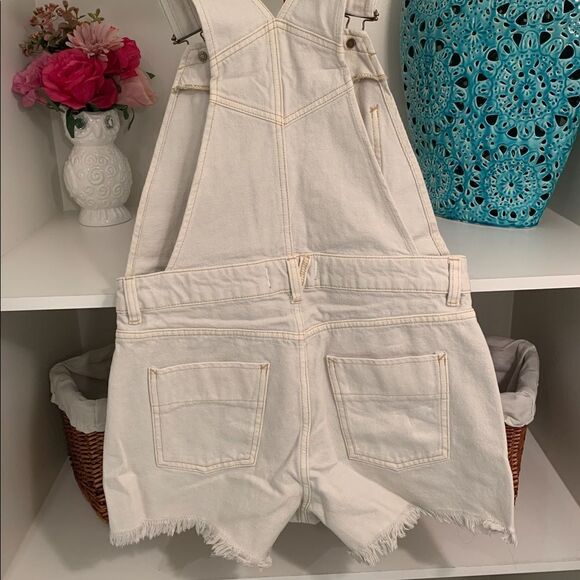 🔥Host Pick Free People Sunkissed Shortall Denim Overall Zip Off White Size 2 - Picture 4 of 12